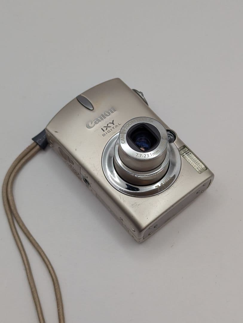 Canon IXY DIGITAL 700 ゴールド