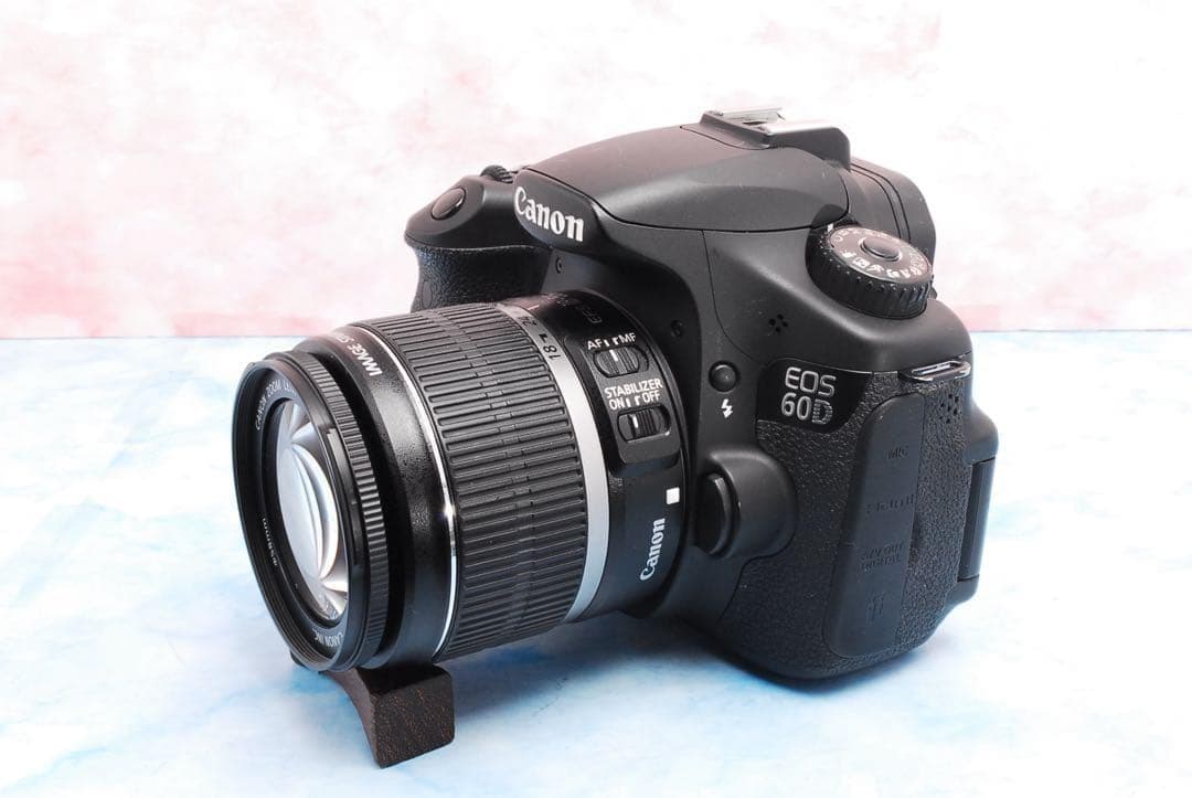Canon EOS 60D★手ぶれ補正レンズ付★一眼レフカメラ★高性能★初心者