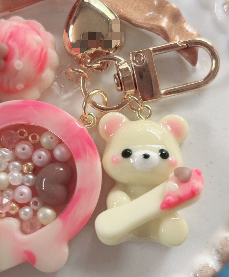 レジンキーホルダー　レジンチャーム　シェイカー　シャカシャカ　ラブポーション