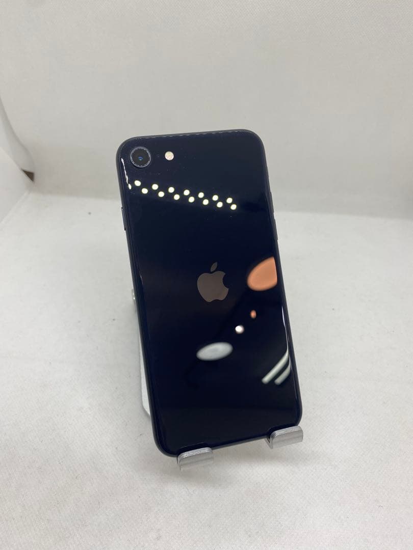 Iphone SE 第3世代 64GB Sim フリー　82405