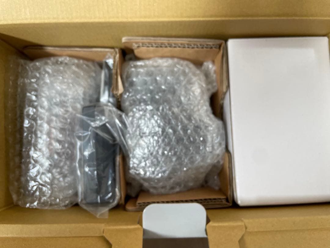 Canon EOS Kiss X10 ダブルズームキット 新品未使用