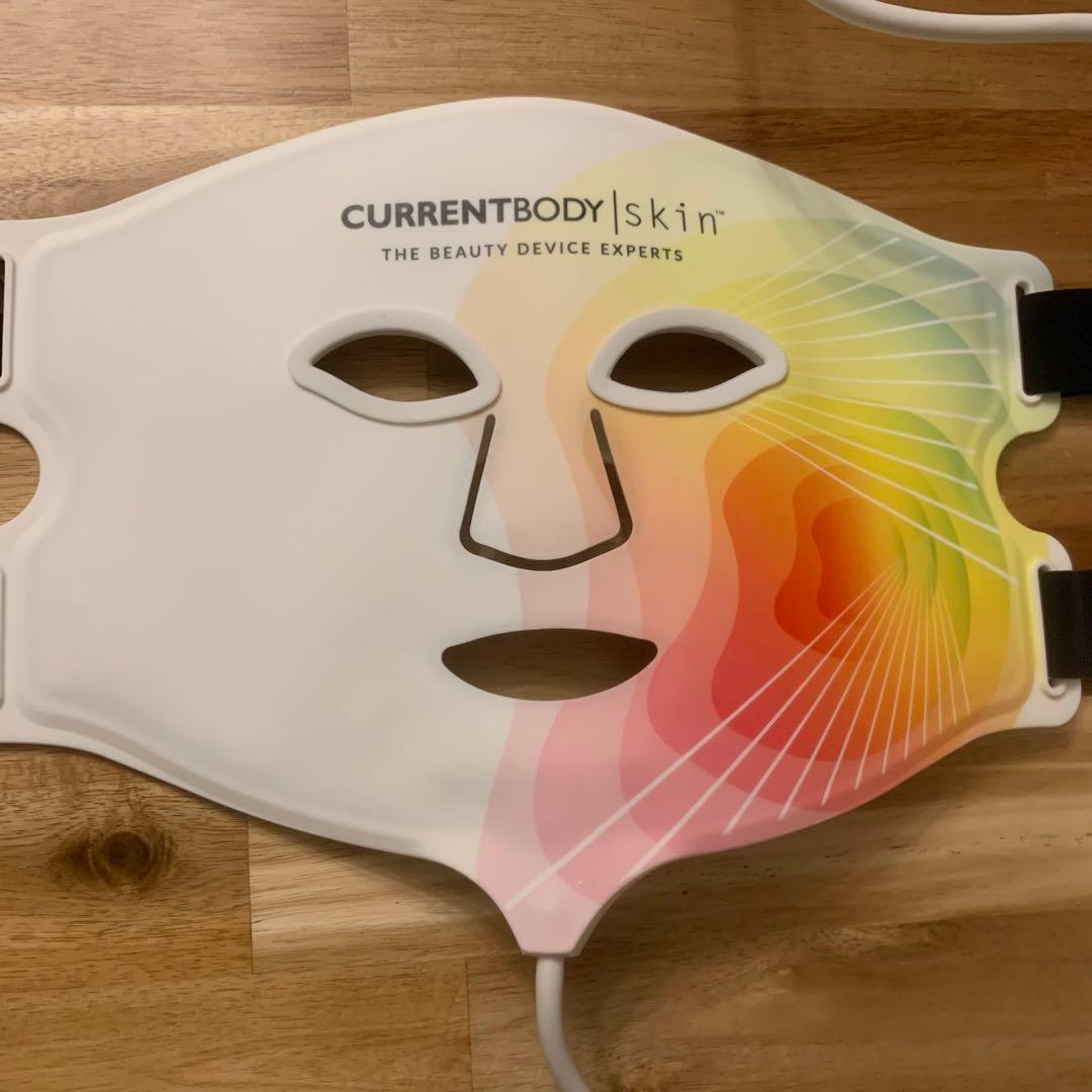 CURRENTBODY LEDフェイスマスク 4-in-1 美顔器