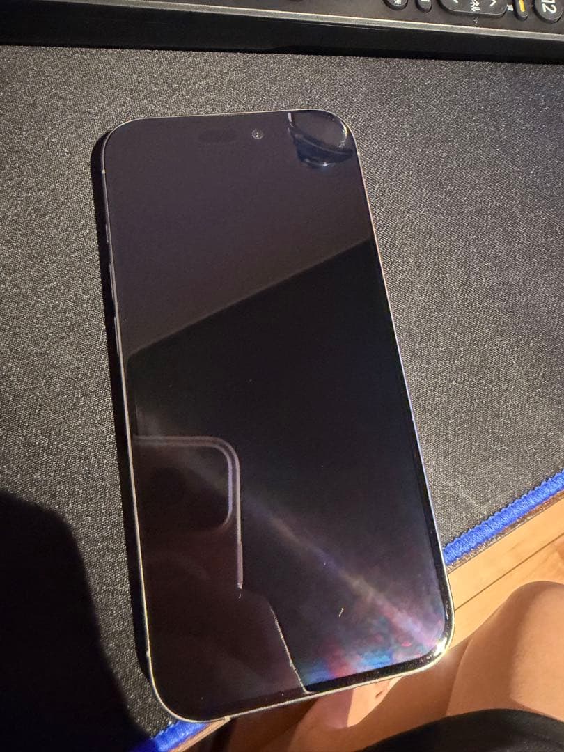 Apple iPhone 15Pro ナチュラルチタニウム本体