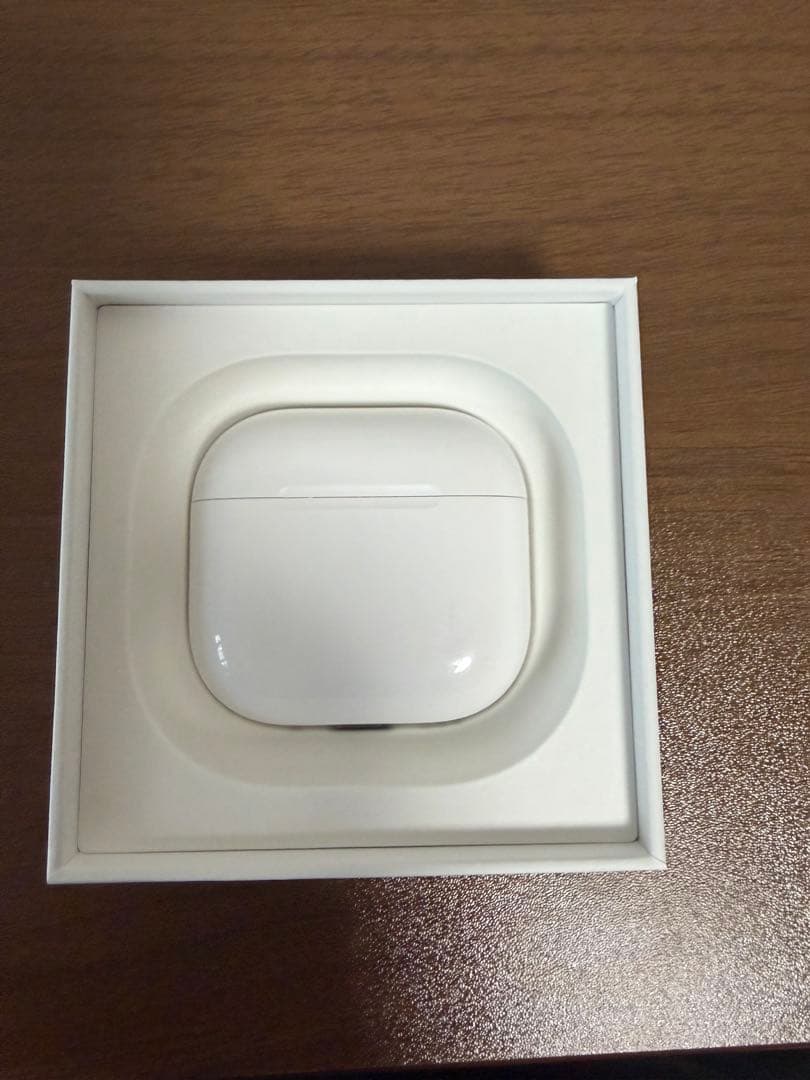 Apple AirPods ケースのみ