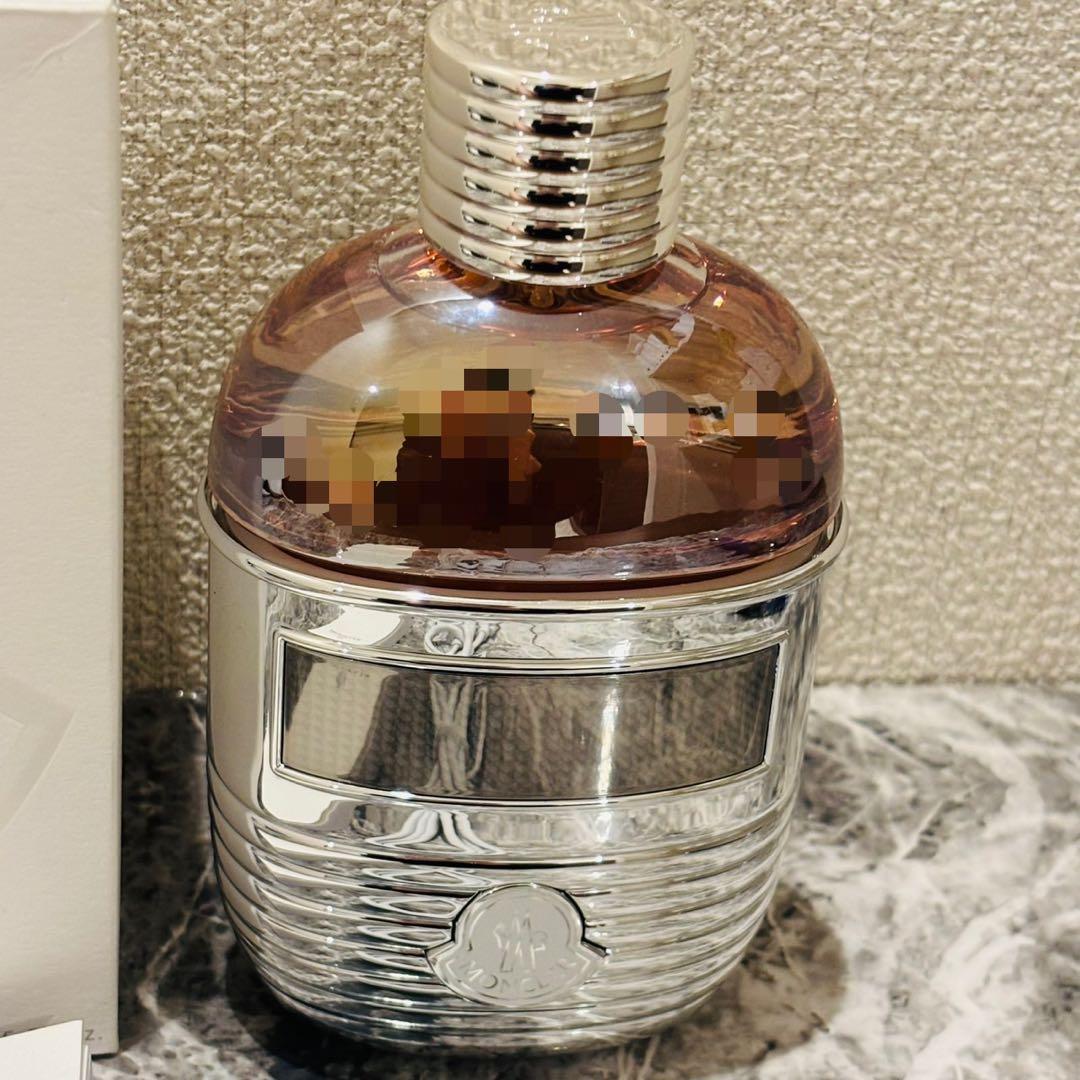 モンクレール プールファム オードパルファム LEDスクリーン付き 150ml