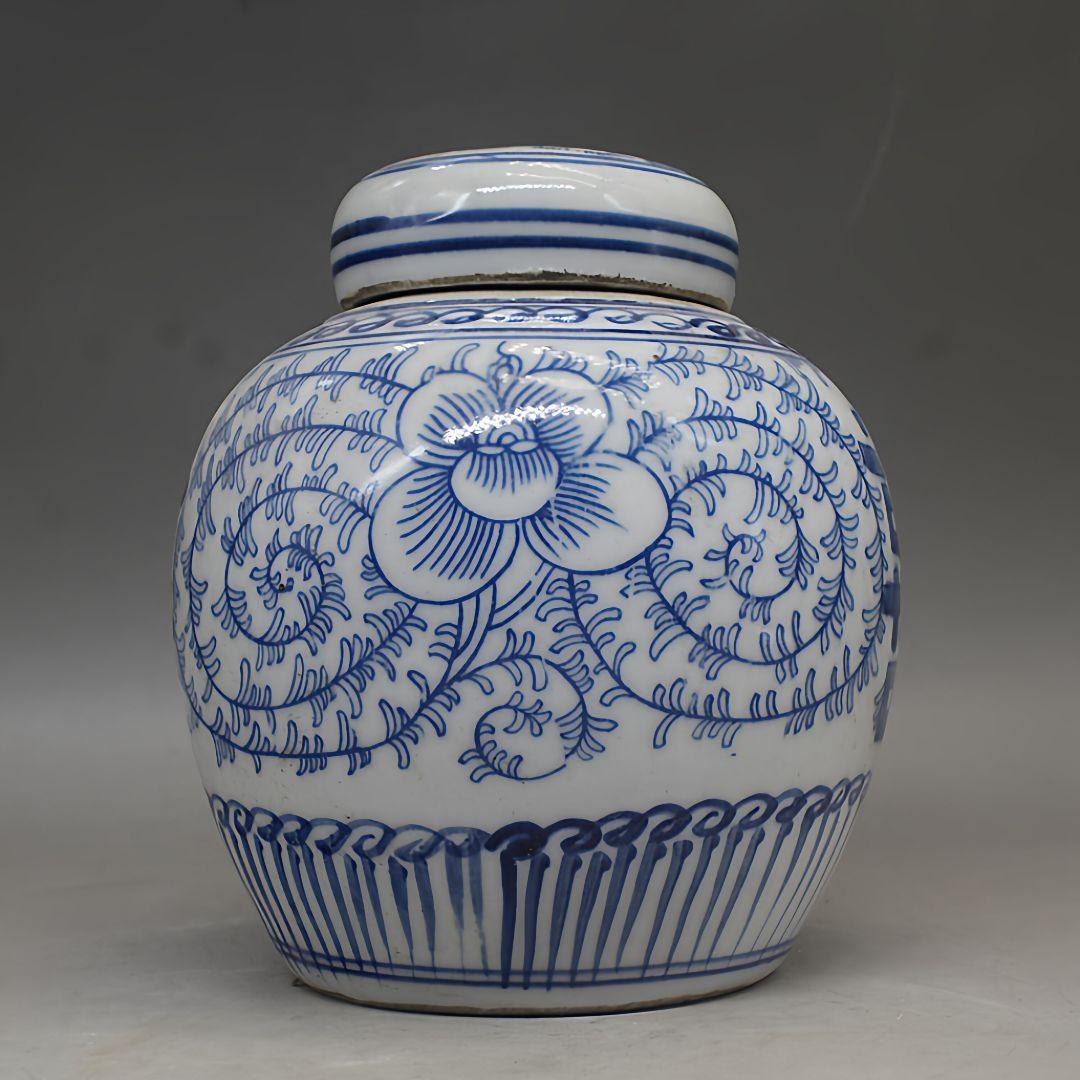 景徳鎮 青花纏之連双喜缶 陶磁器 装飾品 現代工芸品 美術品 置物