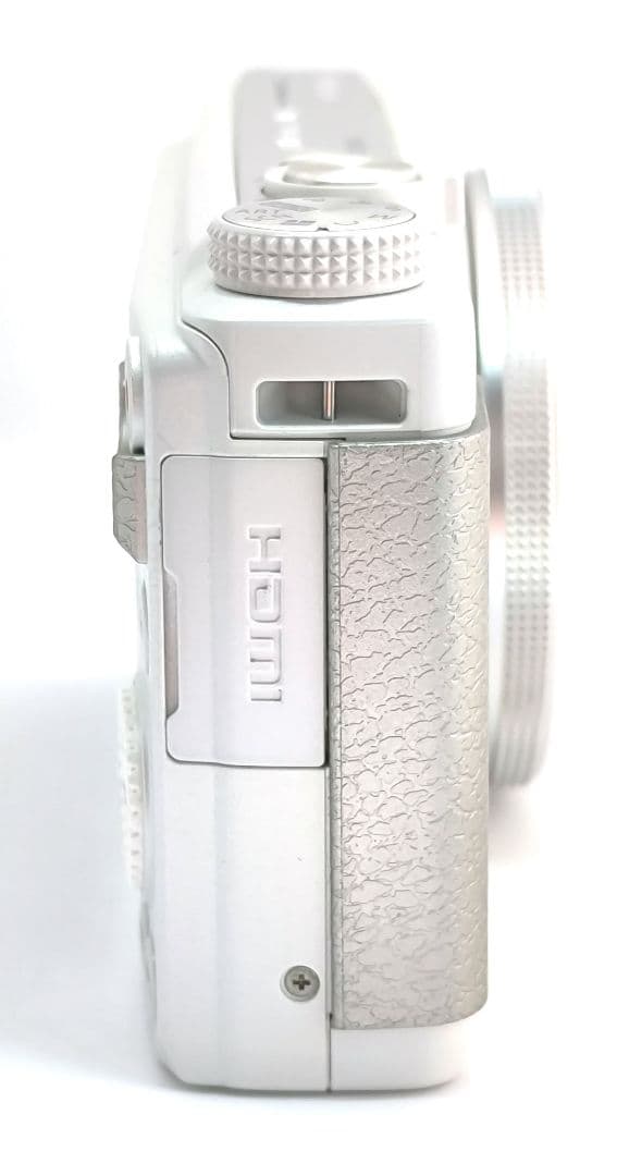 OLYMPUS XZ10（値下げ不可