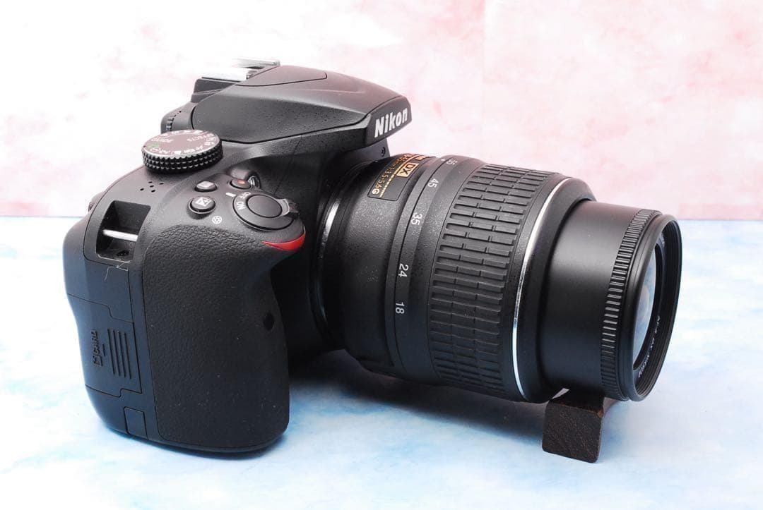 Nikon D3400☆美品＆ショット数少☆スマホ転送OK☆一眼レフカメラ☆