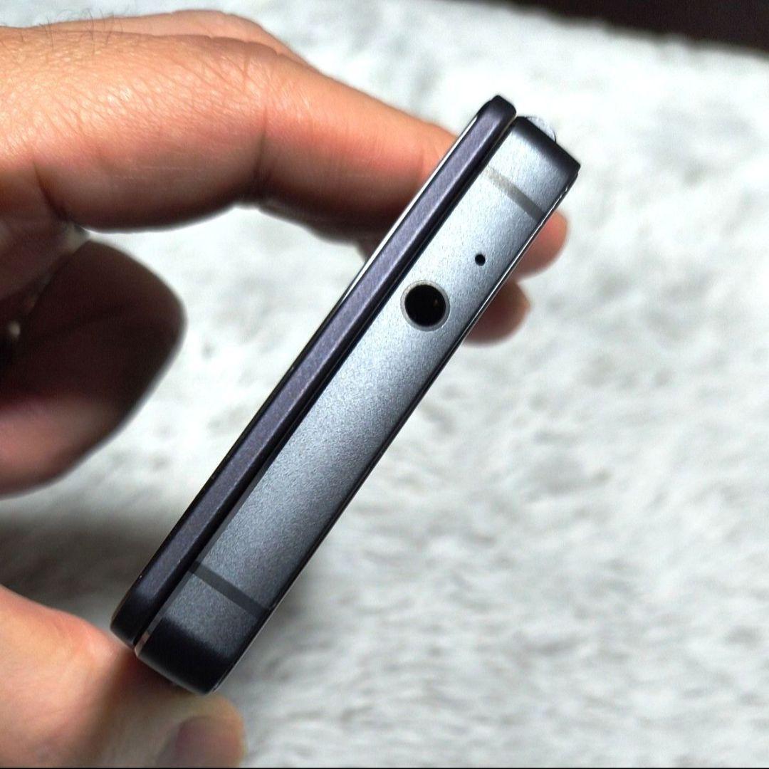 M*S様 M Z-01K Black SIMフリー 本体 ドコモ スマホ And