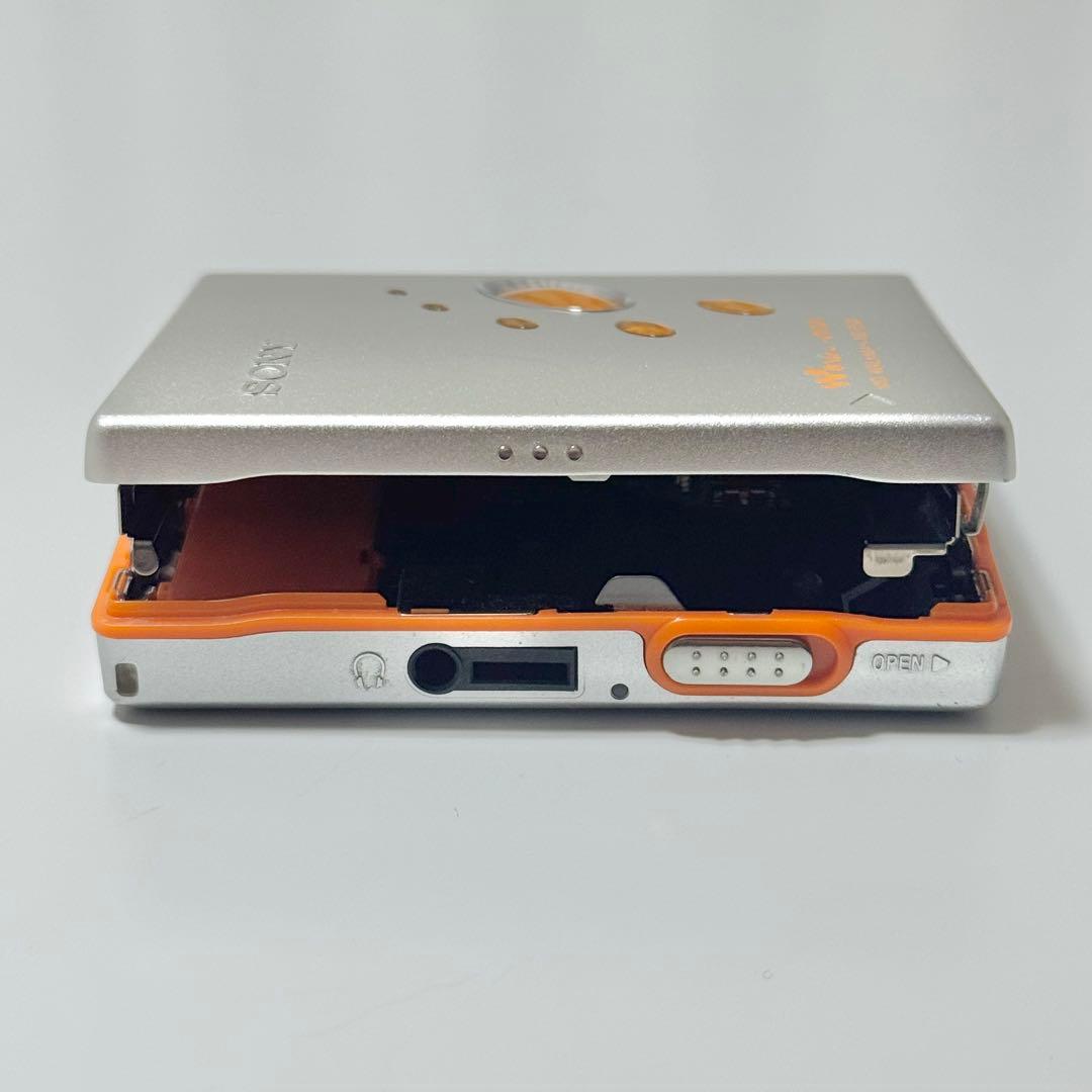 動作品 SONY MD WALKMAN MZ-E520 ポータブルMDプレーヤー