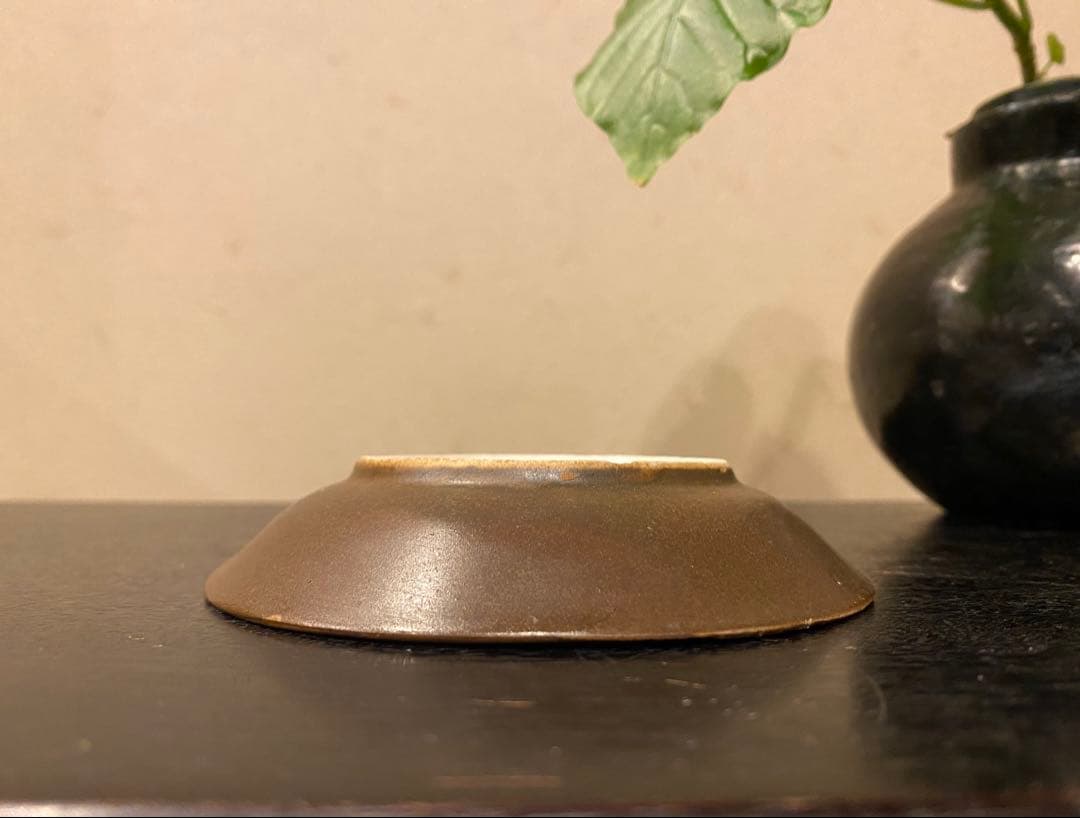 アンティーク・景徳鎮窯・染付葉文結び唐草文・豆小皿•鑑賞スタンド付２点セット
