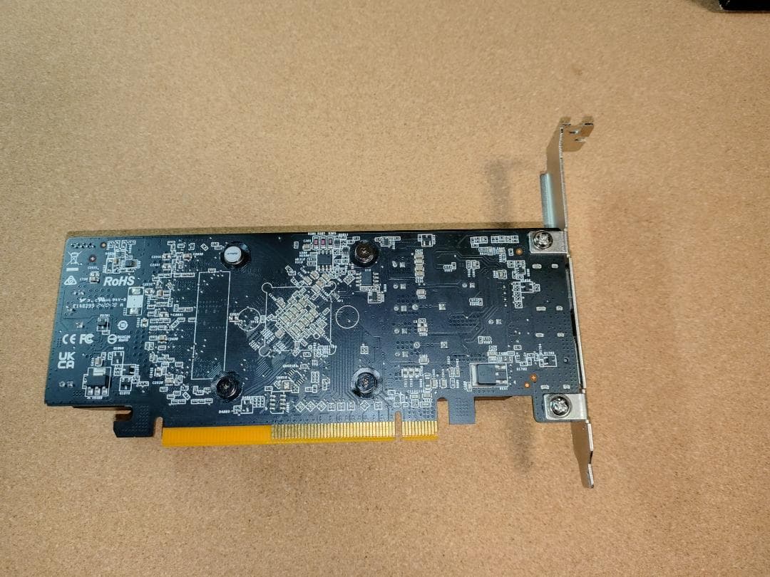 グラフィックボード・グラボ・ビデオカード ASRock Radeon RX 550 4GB GDDR5