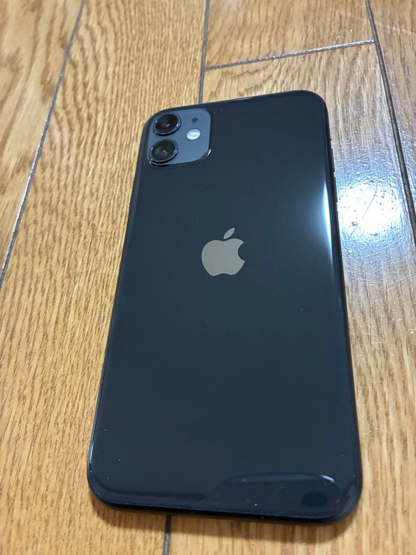 Apple iPhone 11 ブラック 本体
