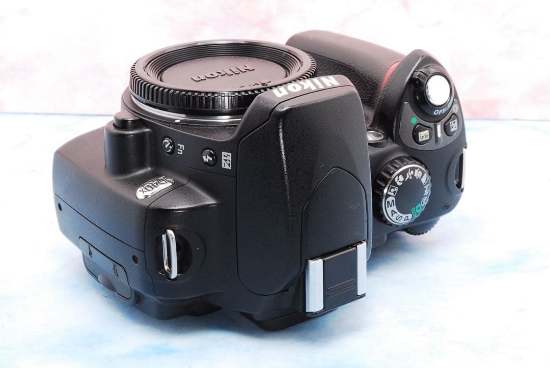 ニコン D40X✨一眼レフカメラ✨デビュー向けお手数セット✨手ぶれ補正レンズ
