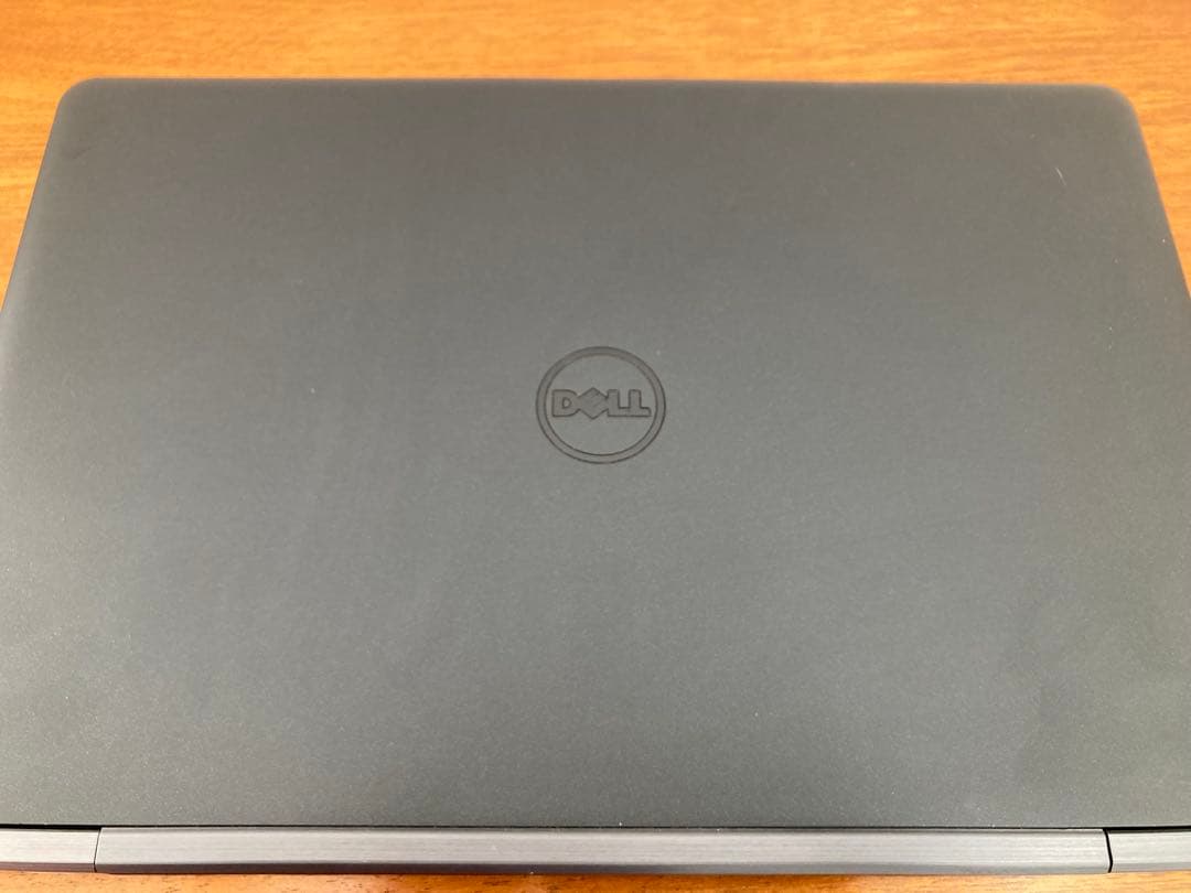 DELL　Latitude E5250　12.5型ノートパソコン （Win10）