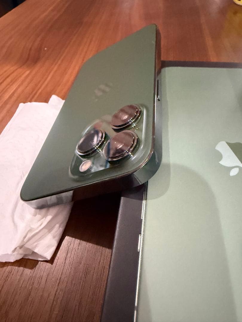 iPhone 13 Pro アルパイングリーン256GB SIMフリー美品
