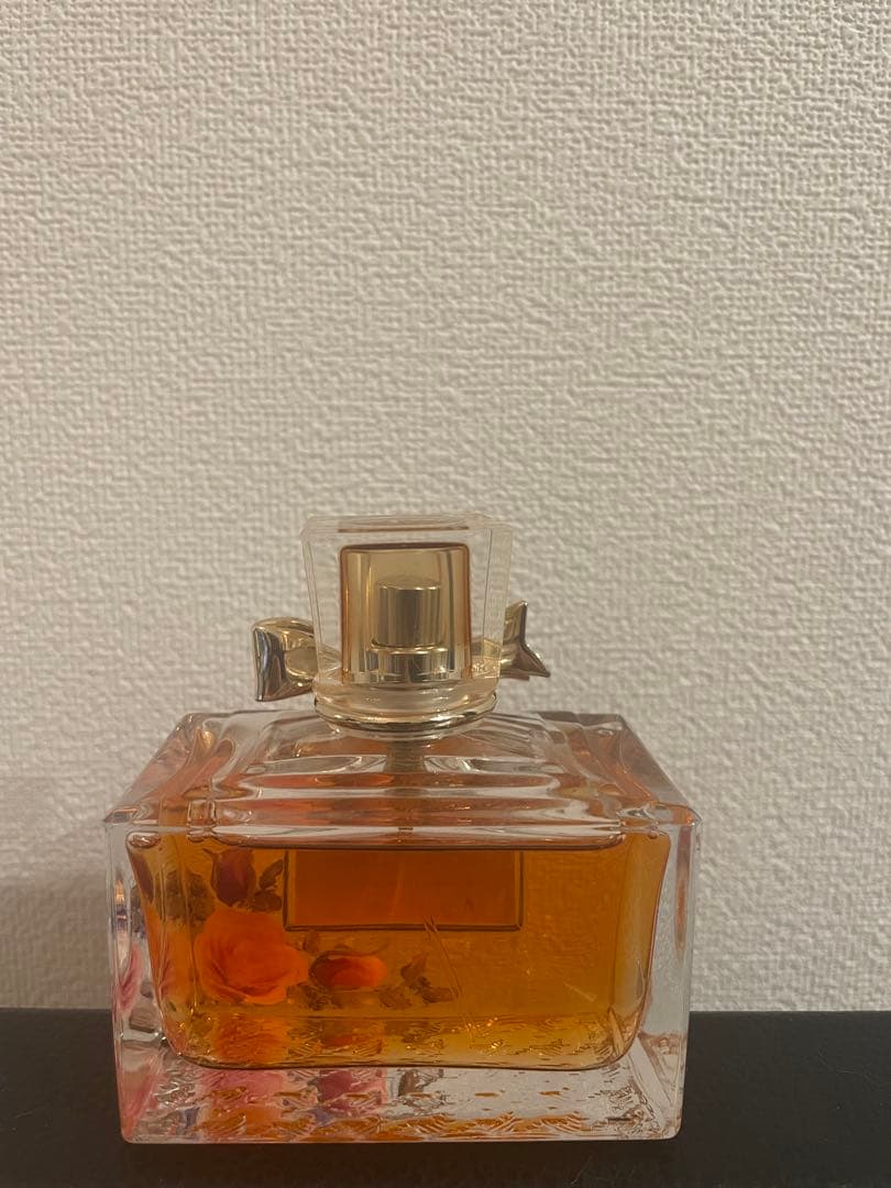 ミス ディオール アブソリュートリー ブルーミング 香水 50ml 限定デザイン
