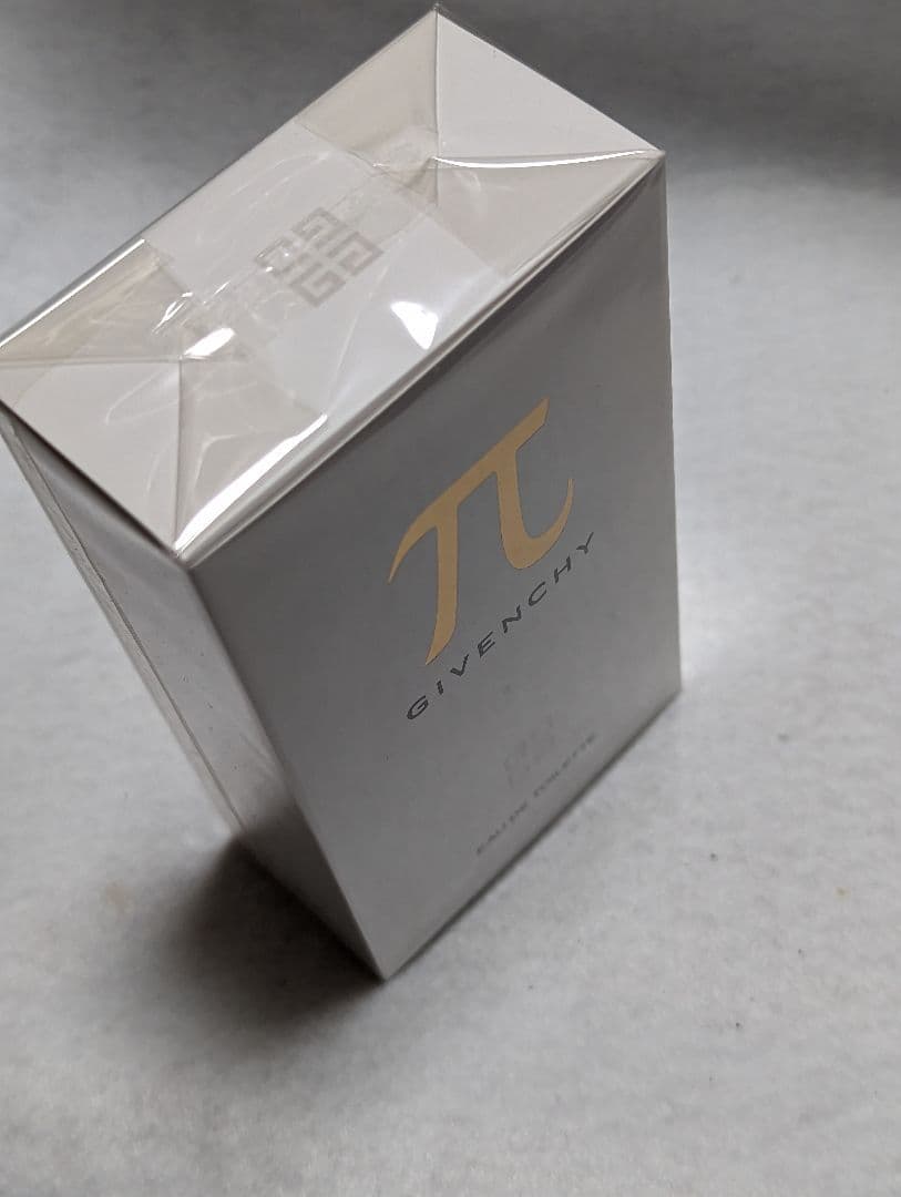 フィルム未開封ジバンシーパイ50ml