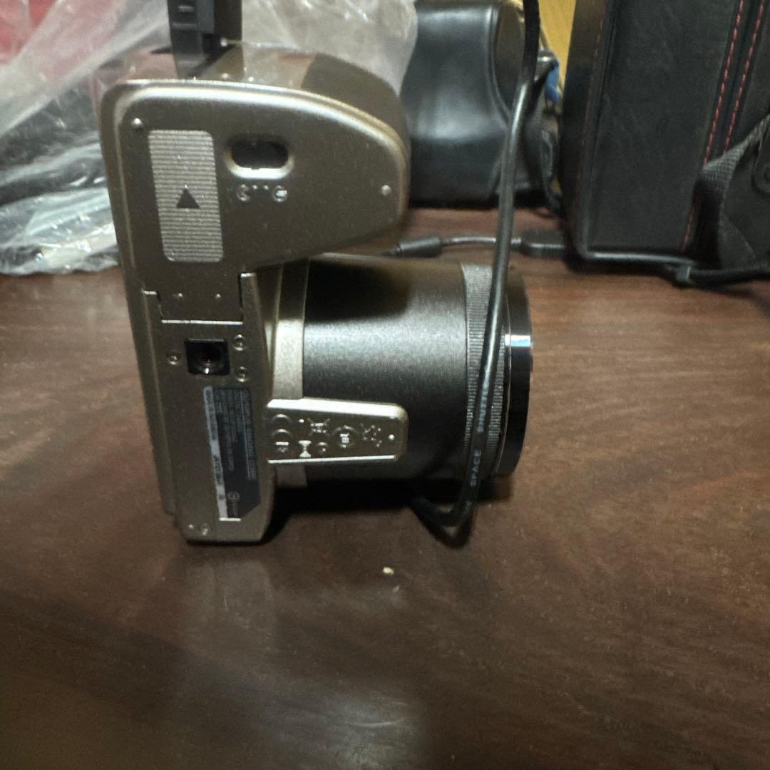 Olympus SP-820UZ コンパクトデジタルカメラ 動作未確認