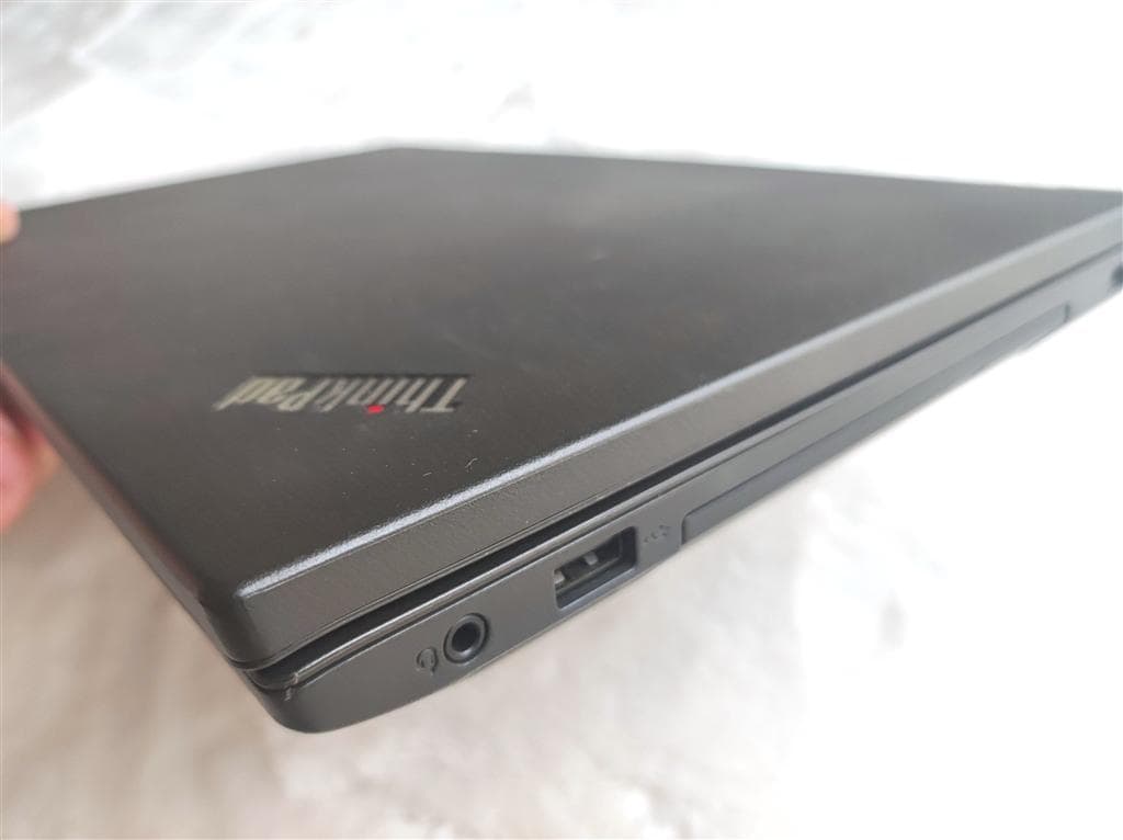 送料込み ThinkPad 15.6 i5-2.6G 8GB SSD Win11