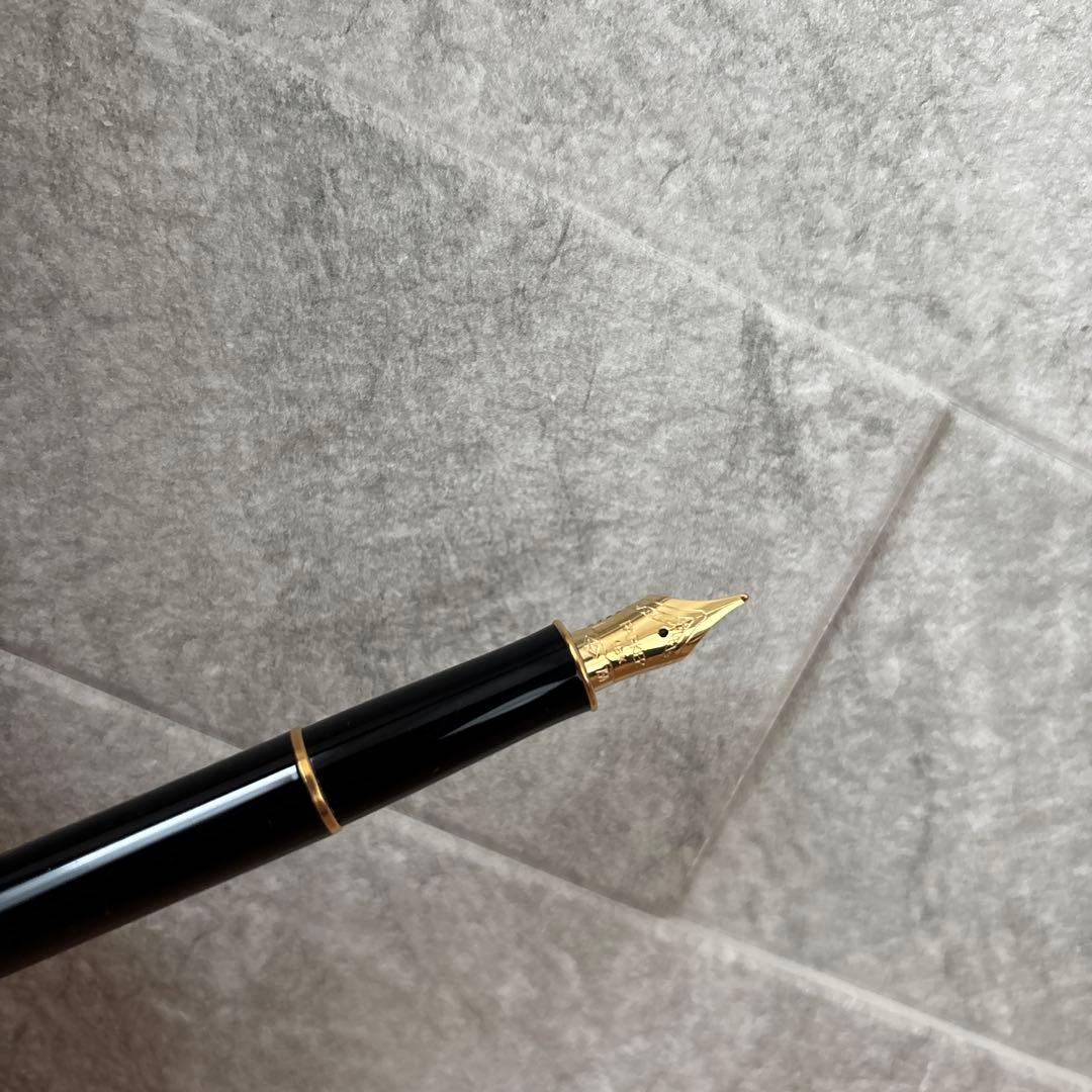 Parker パーカー　万年筆　18K インク付き