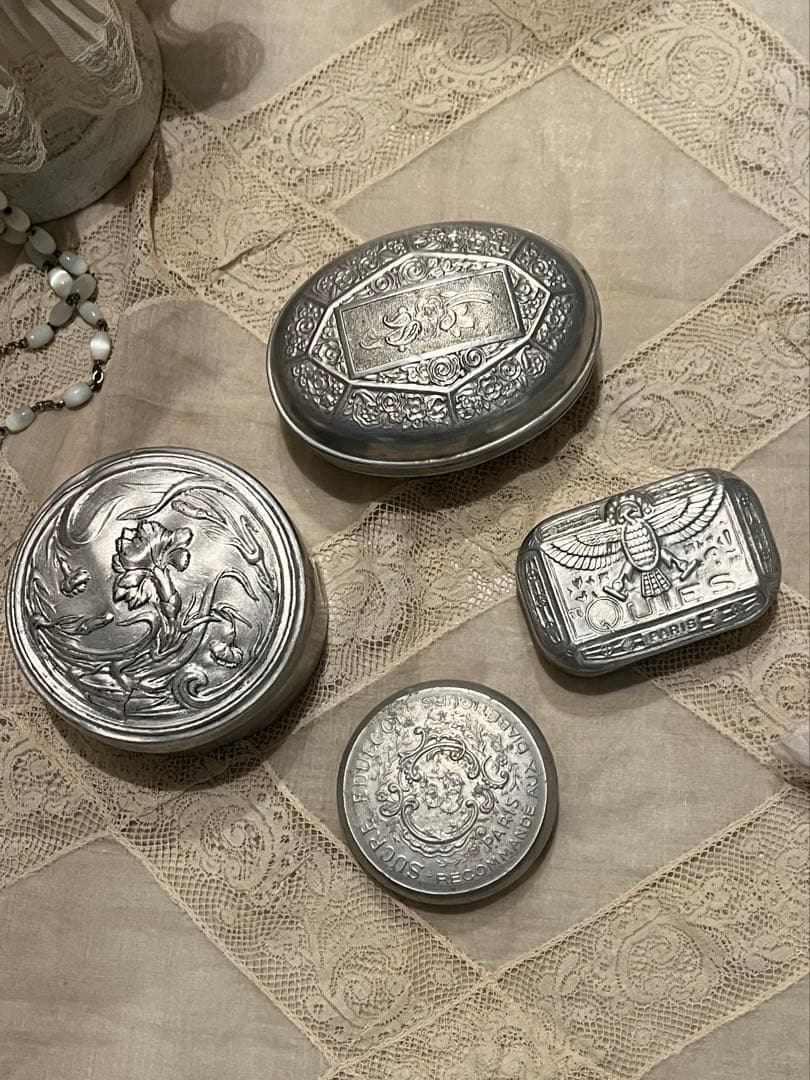 ◆フランスアンティーク｜シルバー缶Aアルミ製蓋付き小物入れ花アールヌーボーケース