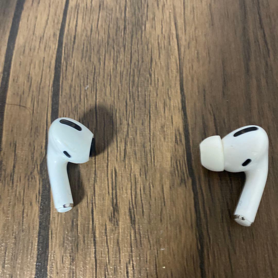 AirPods pro 本体 ホワイト