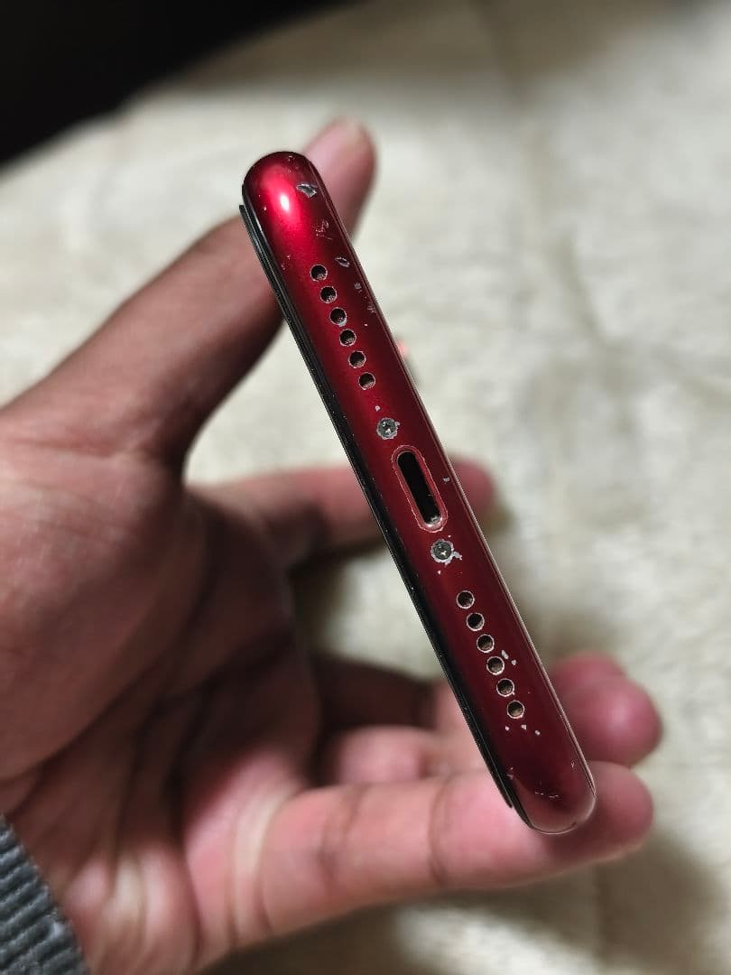 Apple iPhone XR (赤) 背面ひびあり