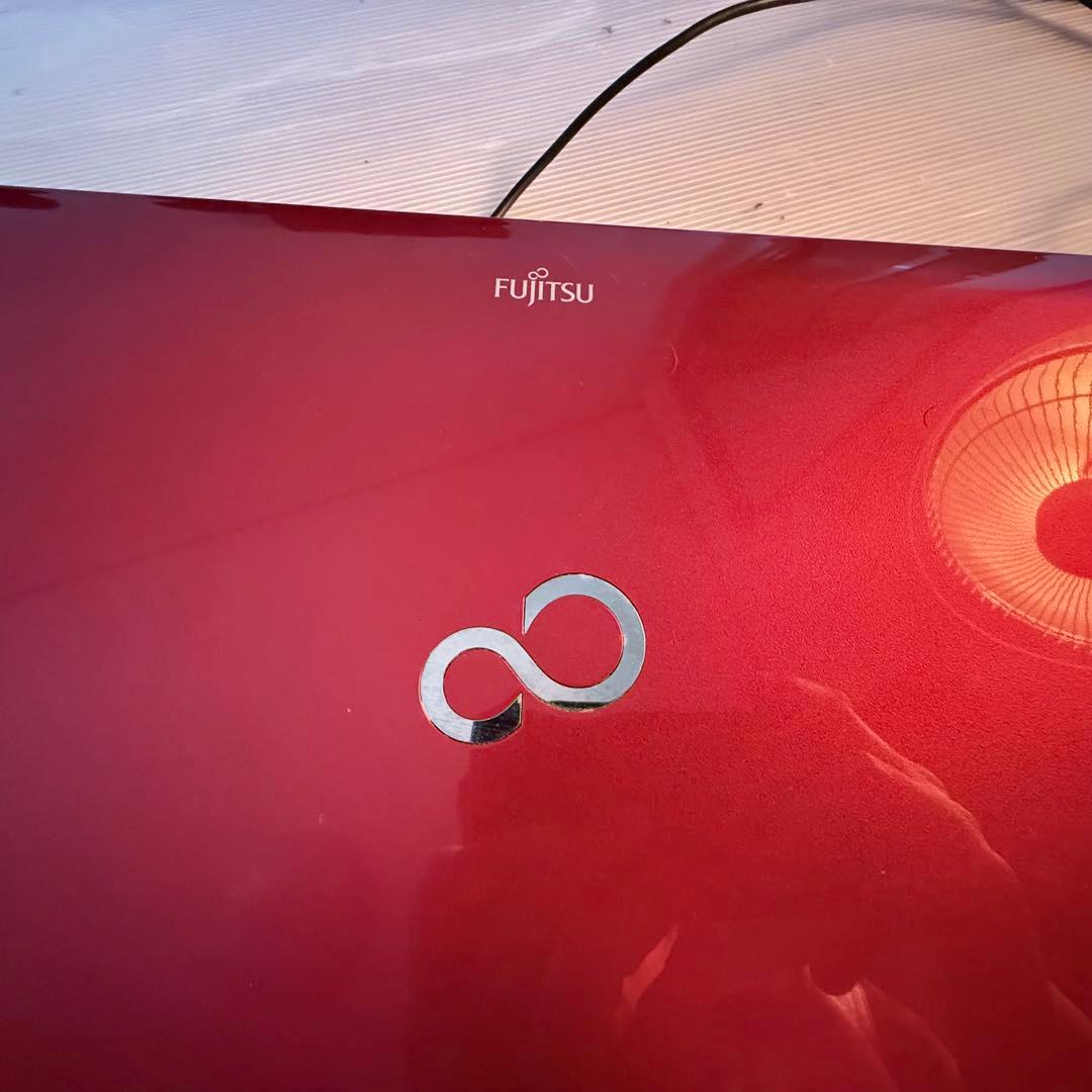 FUJITSU LIFEBOOK 赤 ノートPC 充電器付