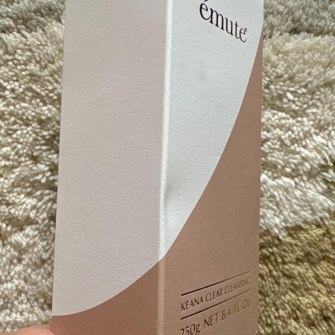 émute KEANA CLEAR CLEANSING エミューテ
