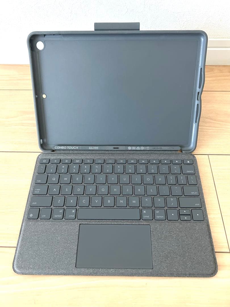 Logicool キーボードCombo Touch iPad 第7/8/9世代