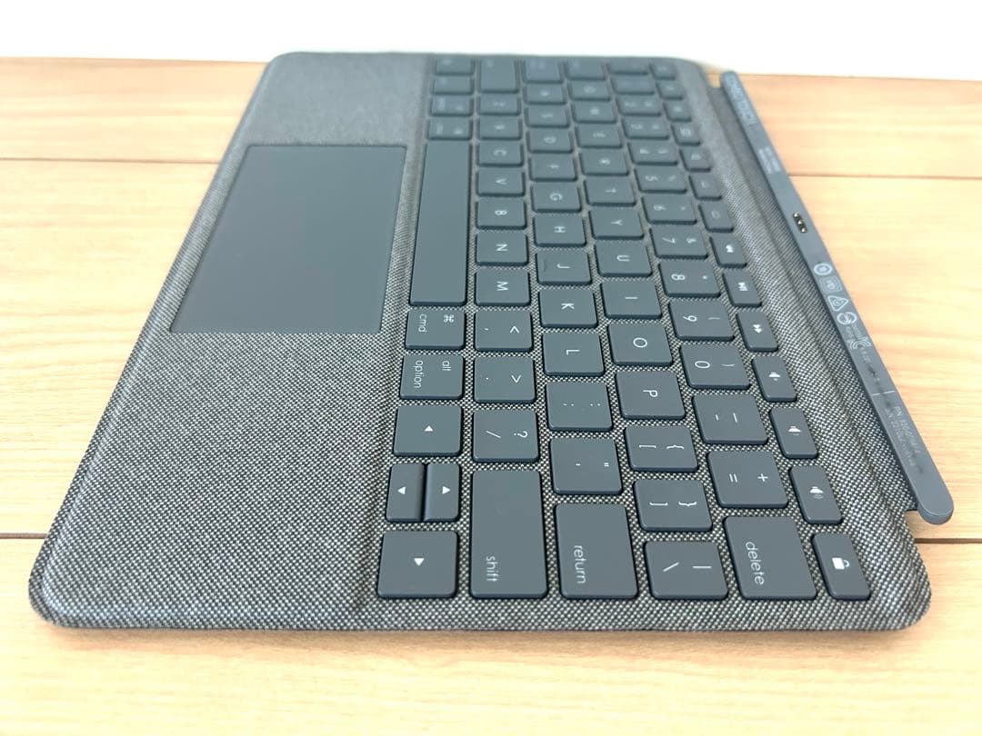 Logicool キーボードCombo Touch iPad 第7/8/9世代