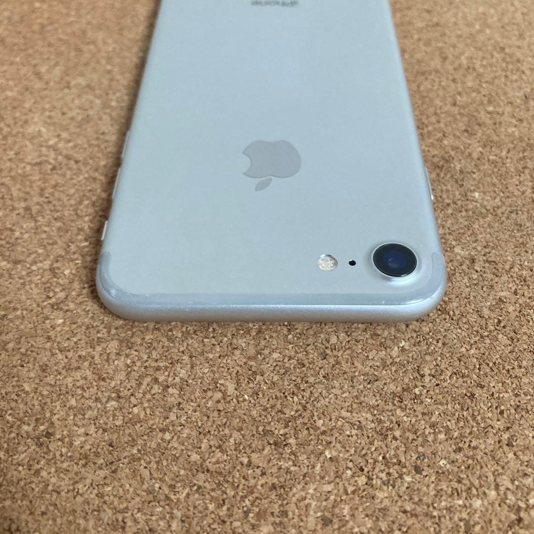 2944【早い者勝ち】電池ほぼ新品☆iPhone7 128GB SIMフリー☆