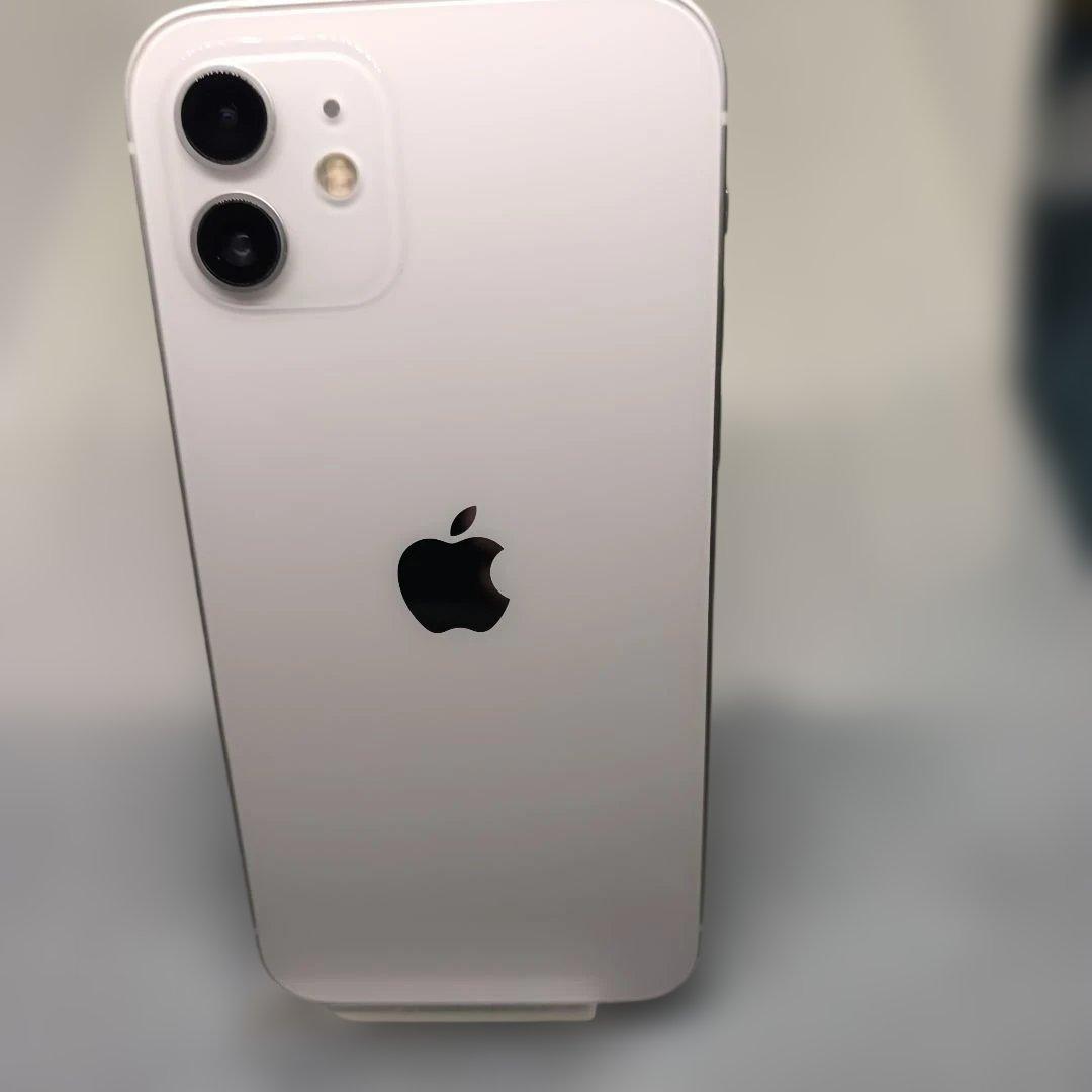 超美品　Apple iPhone 12 64GB ホワイト　SIMフリー