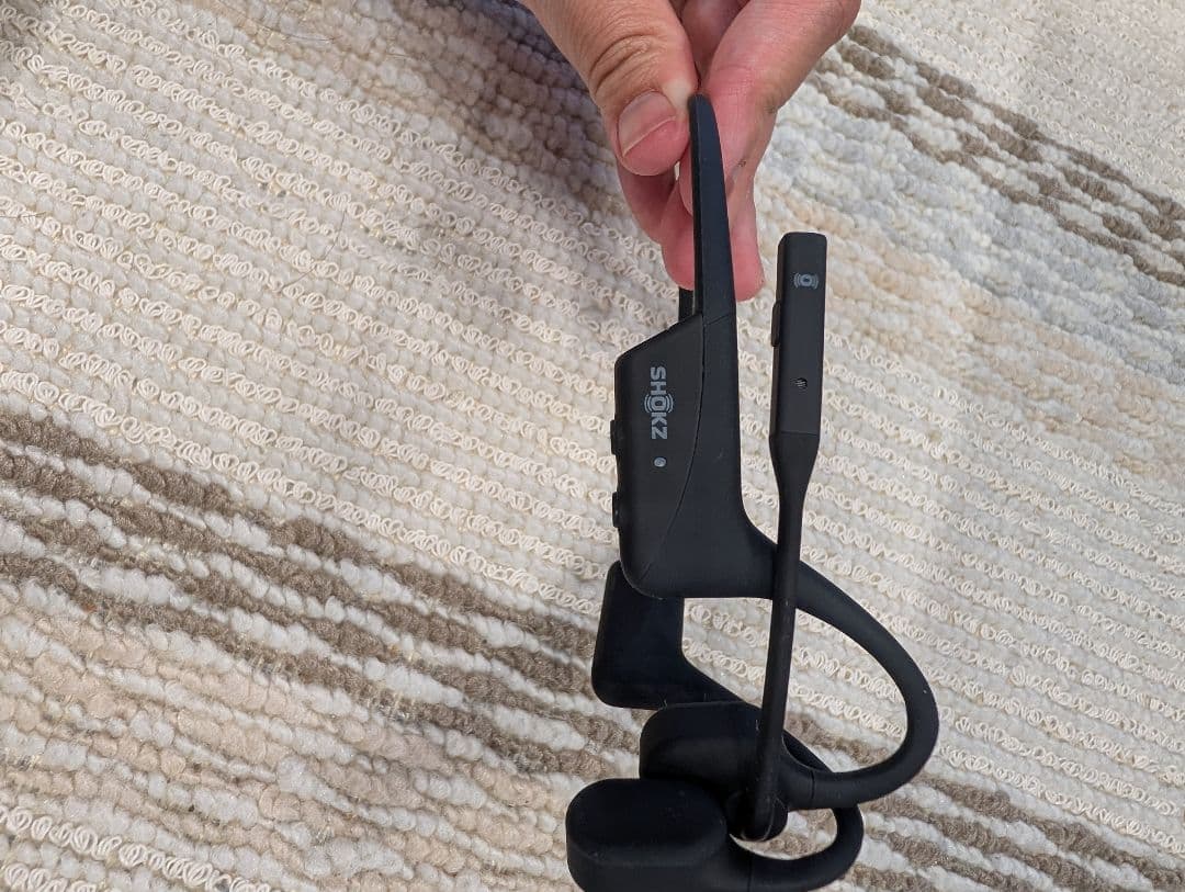 SHOKZ 骨伝導イヤホン OPEN COMM2　★充電ケーブルなし