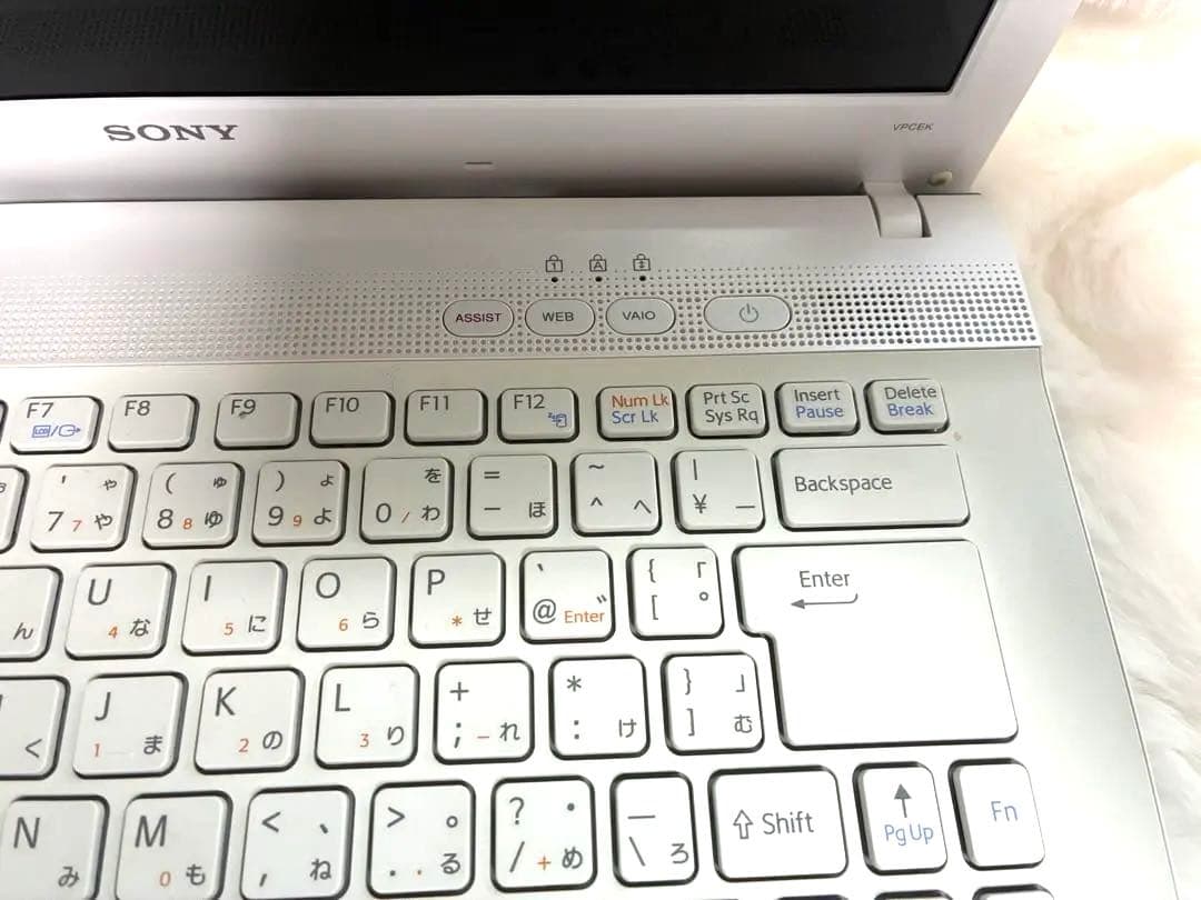 Sony VAIO WEBカメラ付SSHD320GB白ノートパソコン♡初心者◎