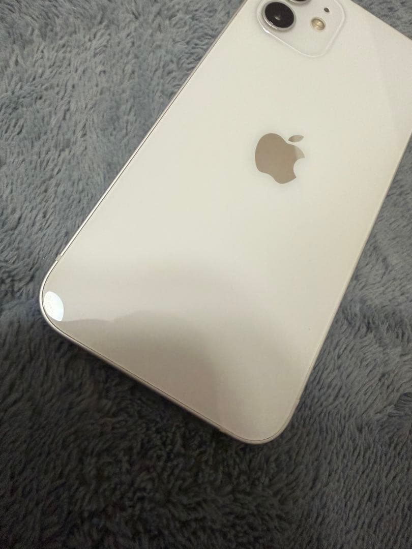 Apple iPhone 12 ホワイト 256GB SIMロック解除済みコード