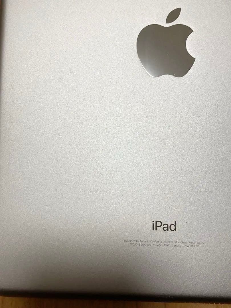 Apple iPad Air 第2世代 Wi-Fi 16GB MGL12J/A