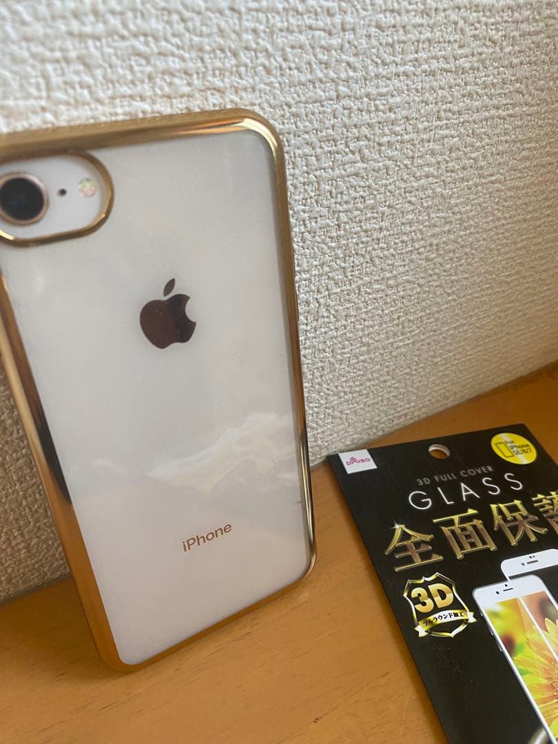 iPhone8(64G)シャンパンゴールド