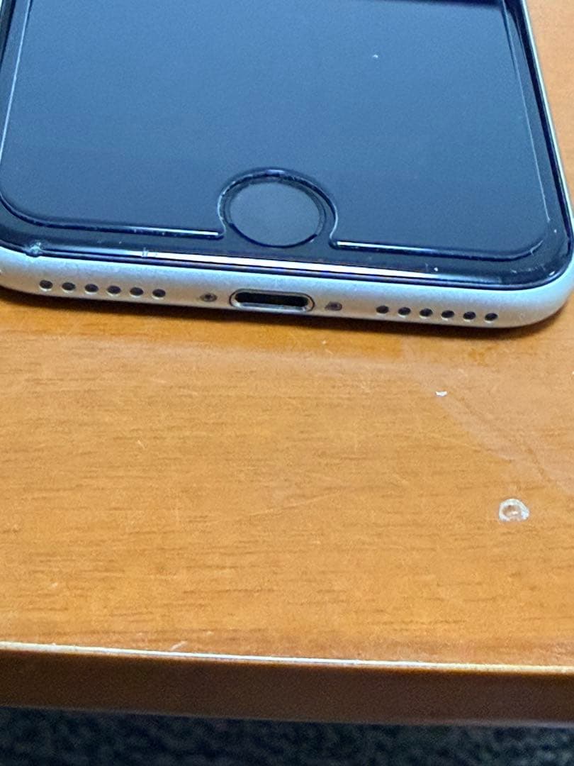 Apple iPhone SE (第3世代) バッテリー74%