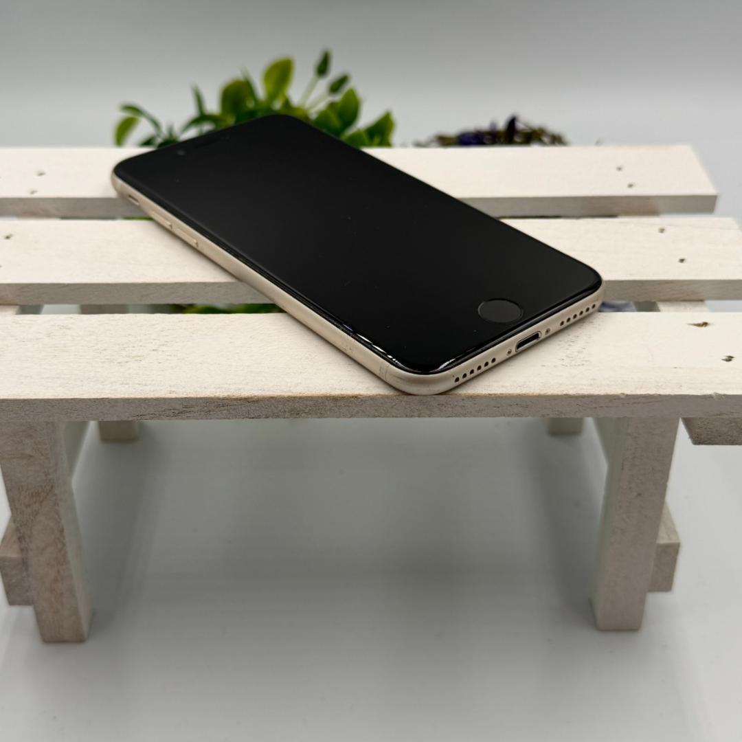 iPhone SE第3世代 64GB スターライト 432