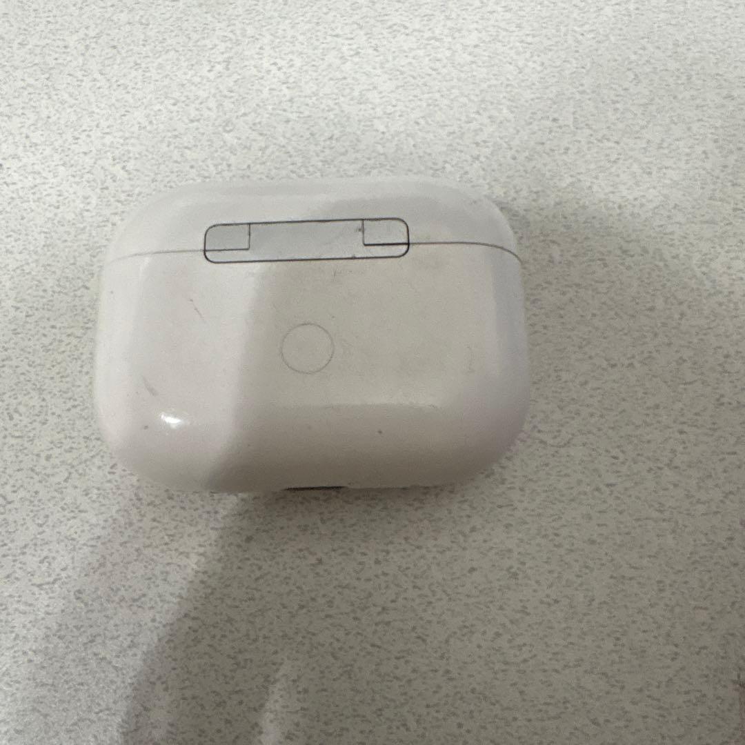 AirPods本体 ホワイト 充電ケースのみ