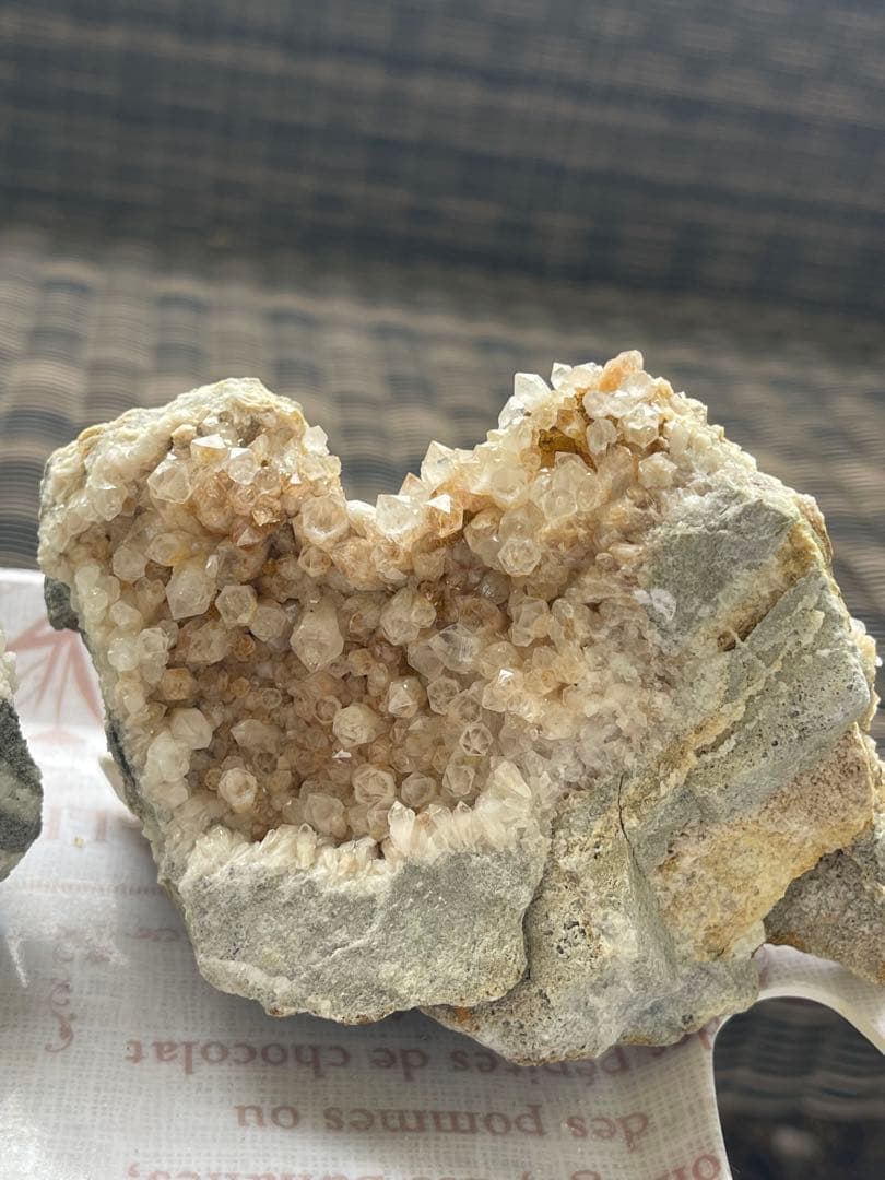ベトナム・バクカン産 天然水晶結晶クラスター 9点セット 総重量約4kg