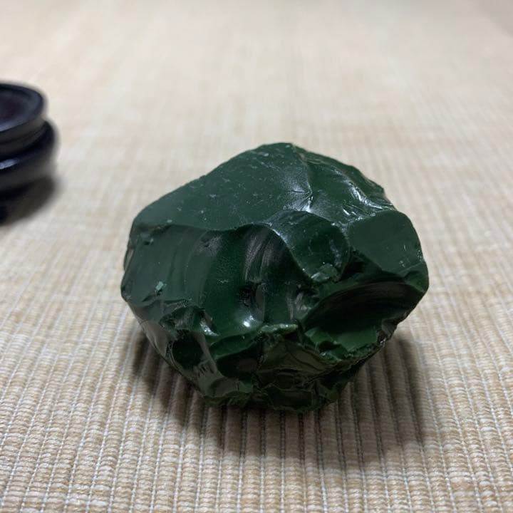 緑の石