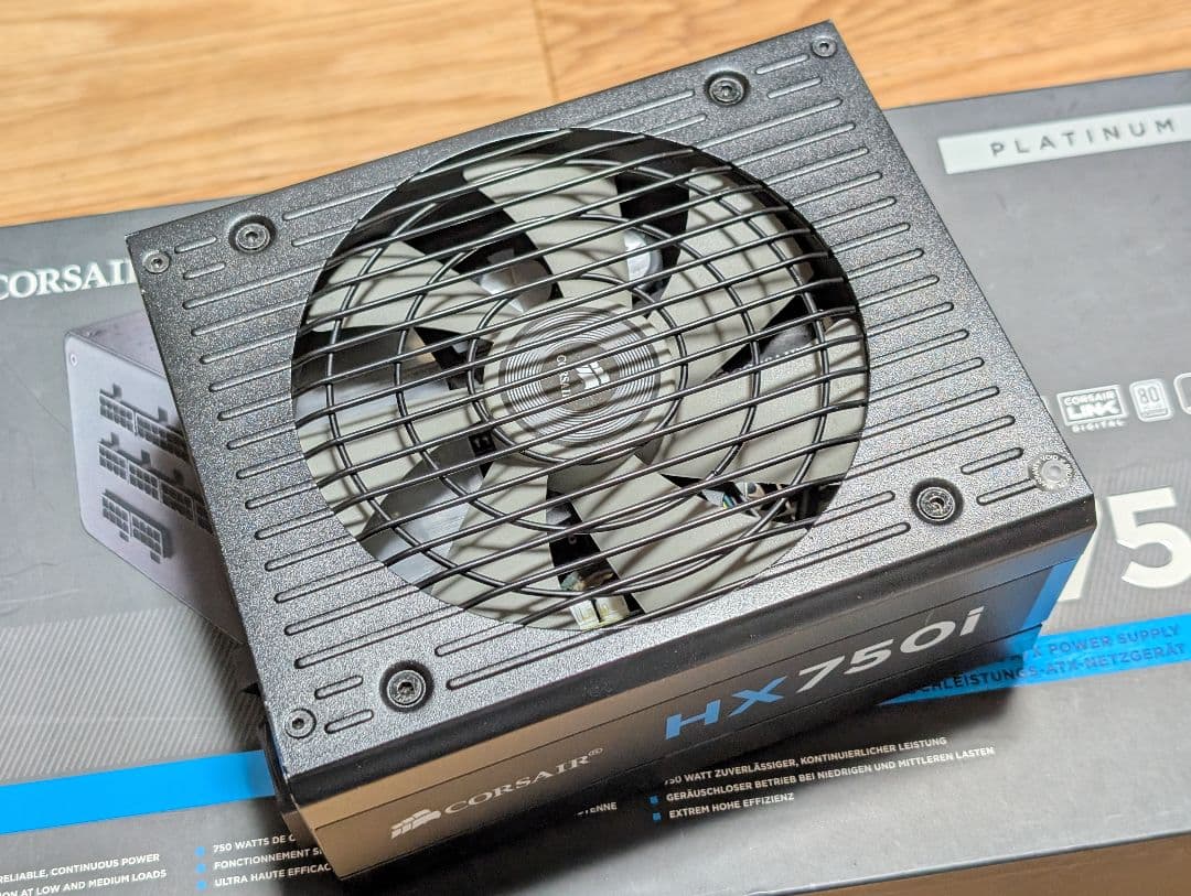 Corsair HX750i 80PLUS PLATINUM認証 750W 電源