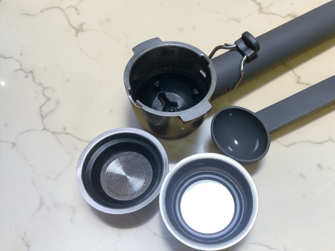 美品✨DeLonghi（デロンギ）kMix エスプレッソ　ES020JWH