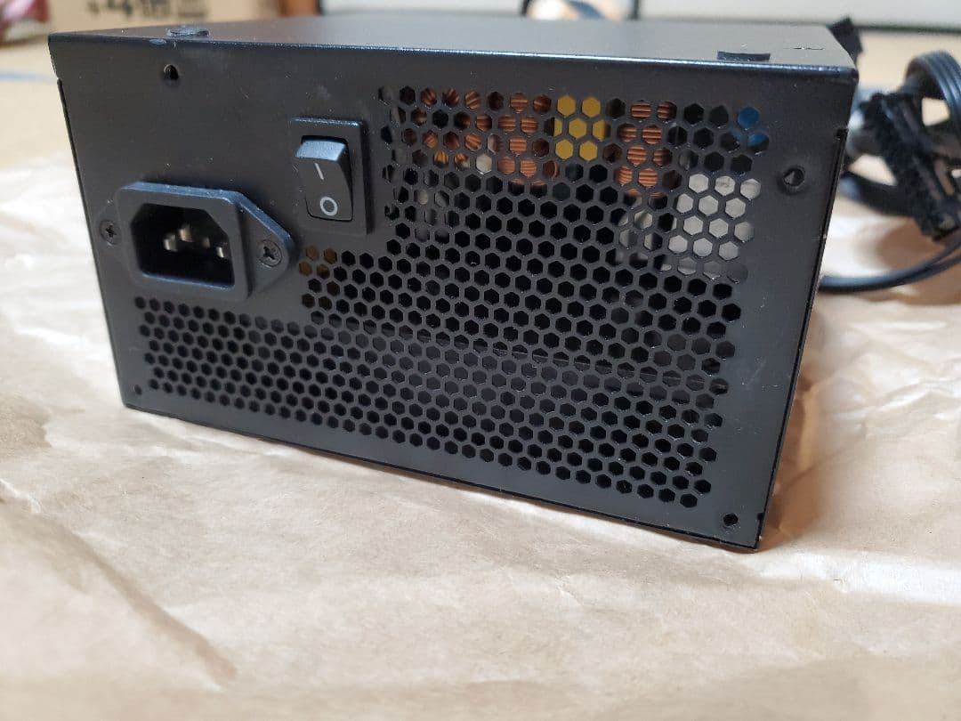 玄人志向 ATX電源 電源ユニット KRPW-PT600W/92+ REV2.0