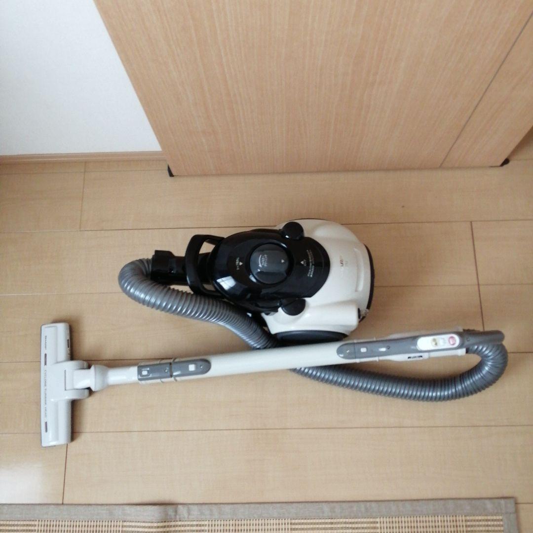 SHARPサイクロン掃除機EC-CT12