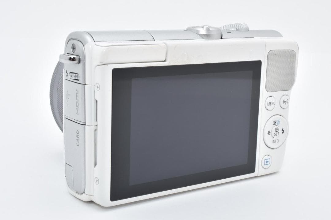 【美品】キヤノン Canon EOS M100 レンズキット