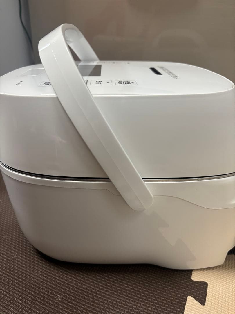 TOSHIBA IH炊飯器 RC-10VST 5合炊き-2023年製